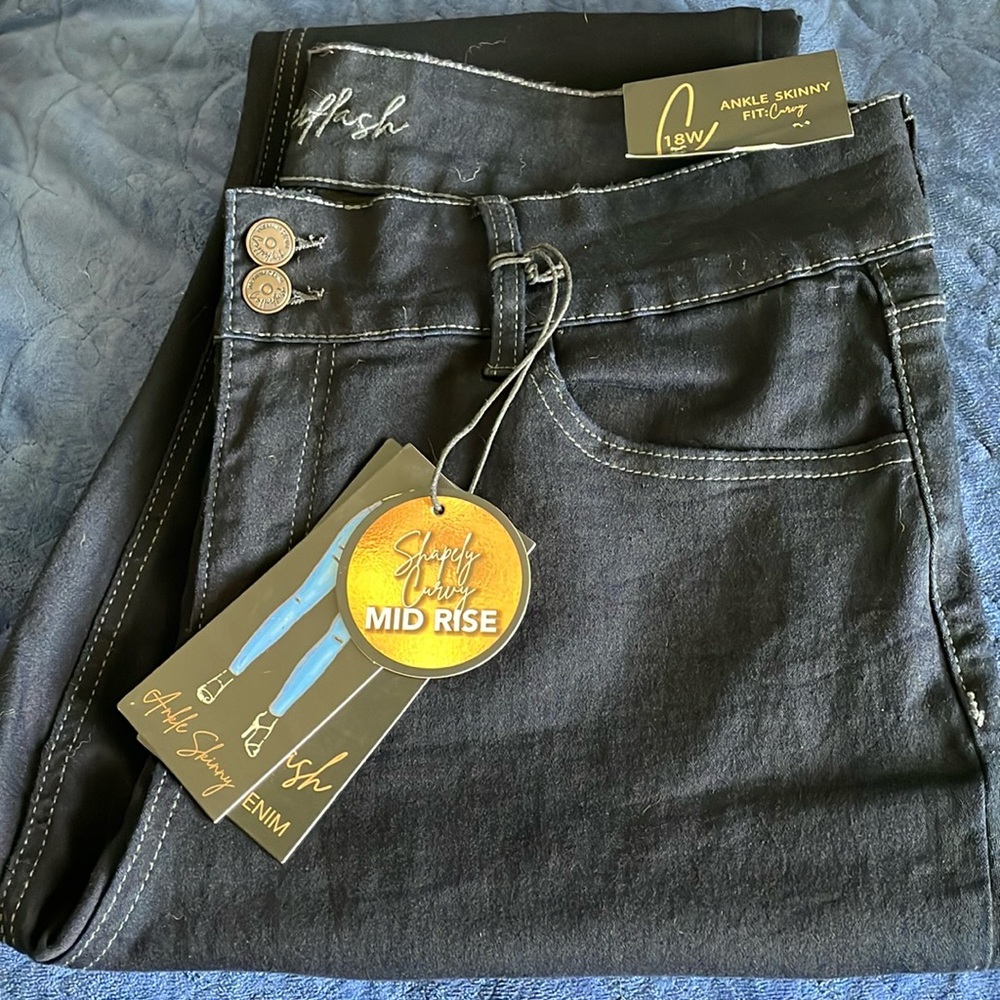 Copper hash ankle fit skinny, curvy fit jeans. Size 18w